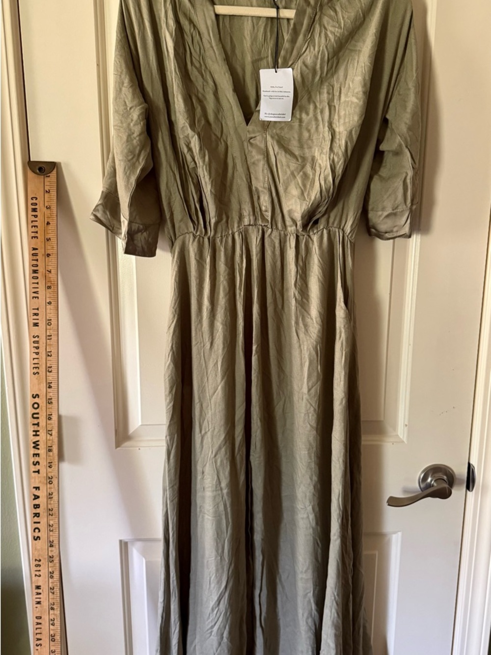 Aura Earthy Olive Green Relaxed Fit Maxi Dress with front slit Brand New Size S